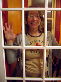 Me behind glass (Click to enlarge)