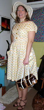 Alyce as Stepford Wife (Click to enlarge)