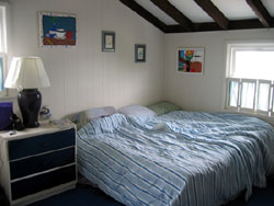 New beachhouse bedroom (Click to enlarge)