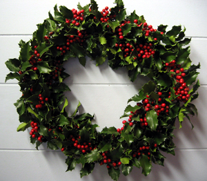 Holly wreath (Click to enlarge)