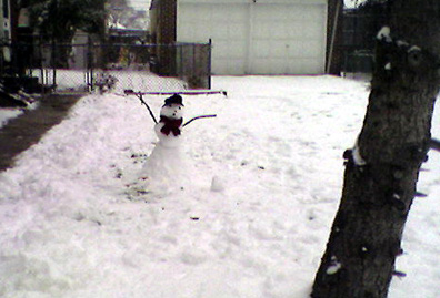 Cuddly snowman (Click to enlarge)