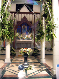 Flower show cathedral (Click to enlarge)