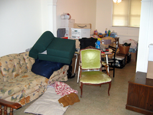 Living room during move (Click to enlarge)