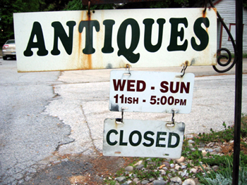Antiques sign (Click to enlarge)