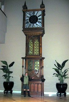 Tiny Alyce and Clock (Click to enlarge)