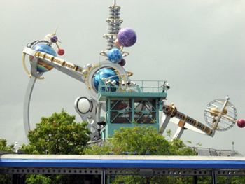 Tomorrowland sculpture (Click to enlarge)
