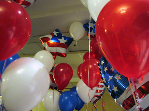 Red, white and blue balloons (Click to enlarge)