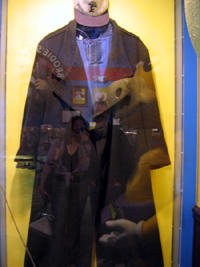 Kevin Smith's trenchcoat (Click to enlarge)